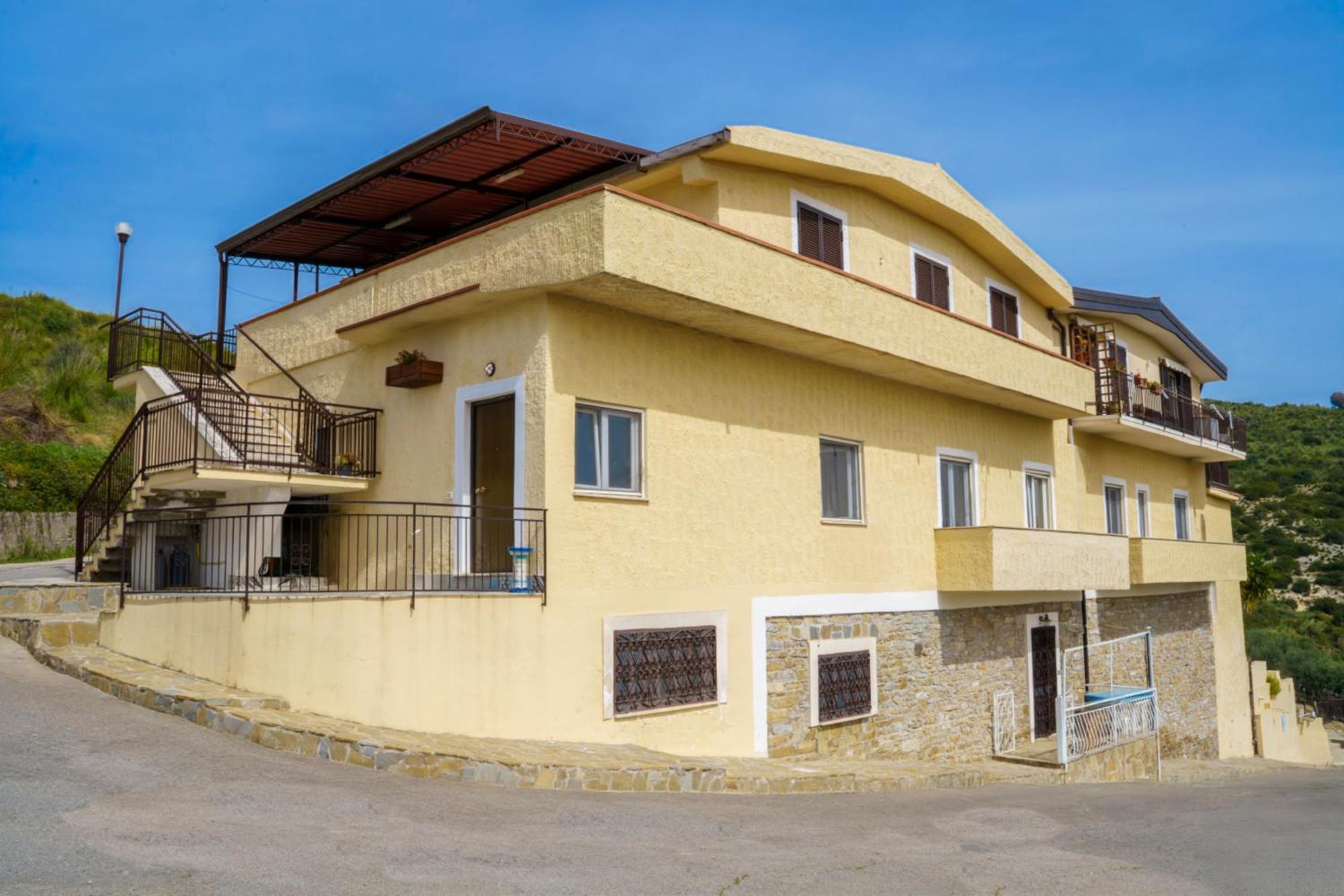 Il Panorama Housing Cilento Aparthotel Santa Maria di Castellabate Exterior foto